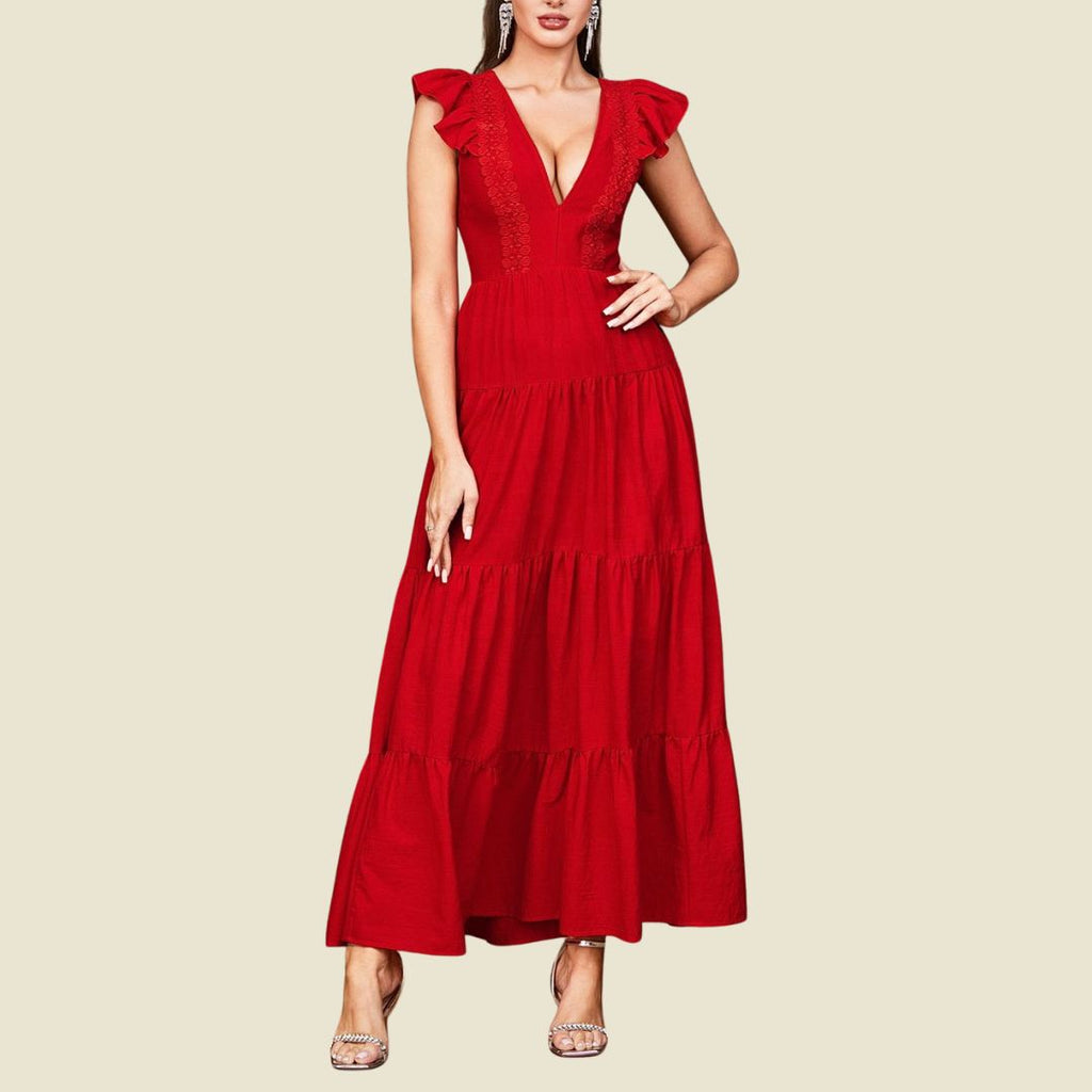 Röd romantik: Mörkröd maxiklänning med volangärmar och brodyr
